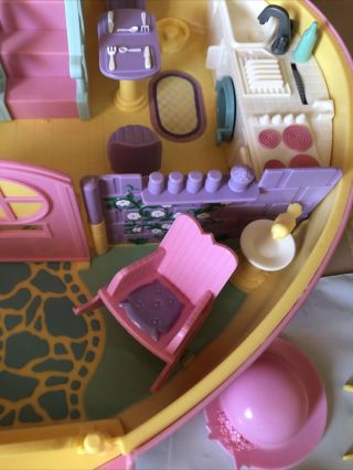 Vintage Bluebird Lucy Locket Polly Pocket Carry N Play Dreamhouse Pink 1992 2