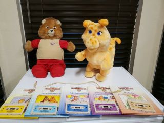 Vintage 1985 Teddy Ruxpin And Grubby W/extra Clothes,  Books,  Cassettes And Cord