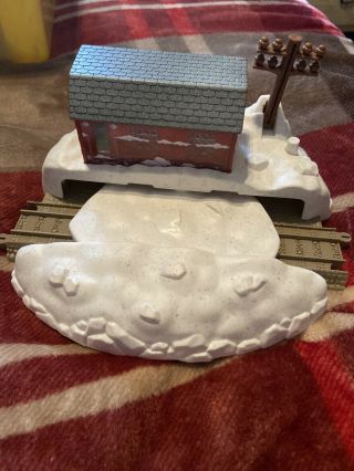 Thomas & Friends Tank Engine Train Snow On Tracks Station Trackmaster
