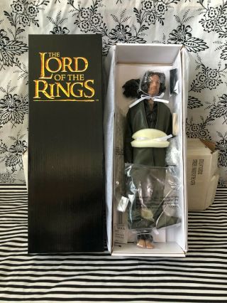 Strider Ranger Of The North Aragon Tonner 17” Doll Lord Of The Rings 2010 Nrfb