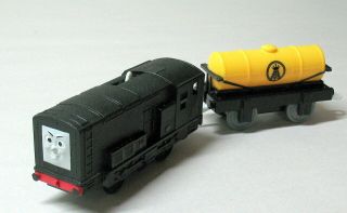 Thomas & Friends,  Trackmaster,  Diesel & Oil Tanker,  Mattel 2009,  Euc