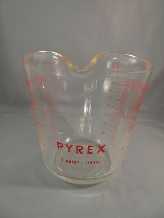 Hard Style To Find Vintage Pyrex 4 Cup 532 Glass Measuring Cup