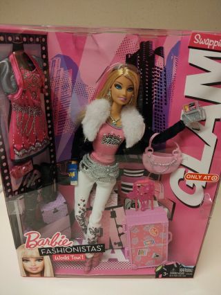 Rare 2011 Barbie Swappin Styles Glam World Tour Barbie Gift Set