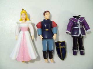 Disney Parks Sleeping Beauty Fashion Set Polly Pocket Size Dolls Prince Phillip