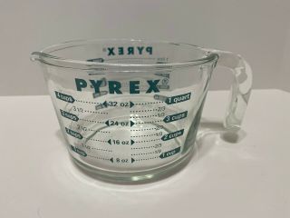 Vintage Pyrex 4 Cup / 1 Quart Measuring Cup Bowl Green Letters