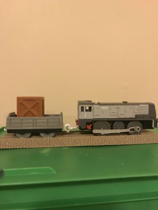 THOMAS Train Tomy Trackmaster Motorized Dennis and Car w/Removable Cargo 3