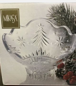 Mikasa Crystal Christmas Night 6 " Footed Bowl Holiday Star & Tree Candy Dish