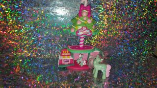 2006 My Little Pony Mlp Very Minty Christmas Tree Pop Up Playset