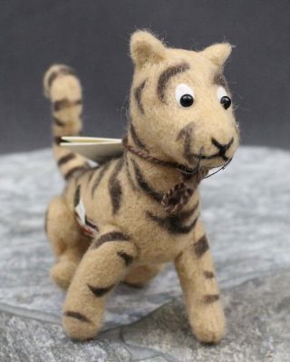 R.  John Wright Tigger From Winnie The Pooh Pocket Limited Edition
