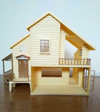 Sylvanian Families Large House With Red Roof Dolls 2