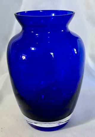 Hand Blown Cobalt Blue Glass Vase With Clear Glass Base & Classic Shape 7.  5 "