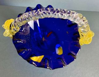 VINTAGE HAND - BLOWN MURANO COBALT GLASS BASKET WITH CLEAR HANDLE/YELLOW FLOWERS 2