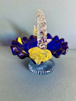 VINTAGE HAND - BLOWN MURANO COBALT GLASS BASKET WITH CLEAR HANDLE/YELLOW FLOWERS 3
