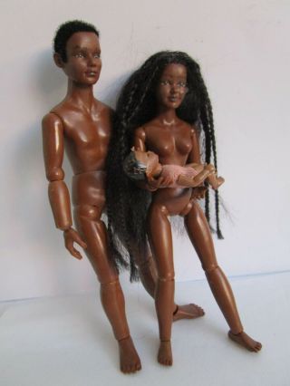 1:12 Scale Heidi Ott Dark Skinned Doll Family - Mother,  Father And Baby
