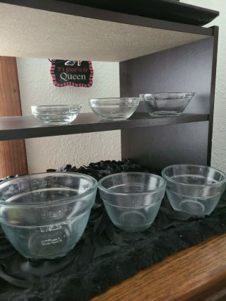 6 Pampered Chef Clear Glass Measuring Cups 3 Nesting W/ Spout,  2 - 1 Cup,  1 - 2 Cup