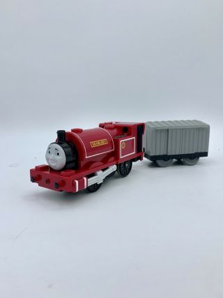 Thomas & Friends Trackmaster Motorized Skarloey With Silver Cargo Boxcar