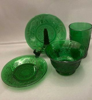 Dark Green,  Depression Glass Set,  2 Small Plates,  1 Bowl,  1 Juice Glass,  For Kids
