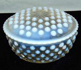 Anchor Hocking Moonstone Opalescent Round Puff Box W/lid