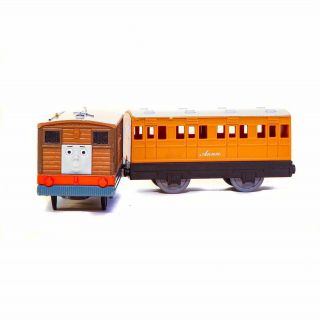 Thomas & Friends Trackmaster Toby Motorized Train Engine 2013 With Annie