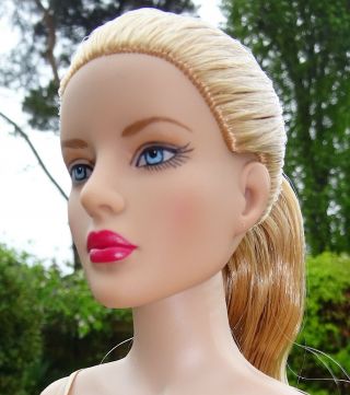 Robert Tonner Diana Prince Doll - Undercover Agent - Re - Dressed - Lovely