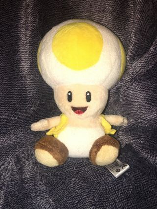 2010 Nintendo Mario Bros Wii Yellow Toad Mushroom Plush Stuff Doll 7 "