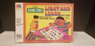 Vintage 1977 Mb Sesame Street Light And Learn Quiz Game Bert & Ernie