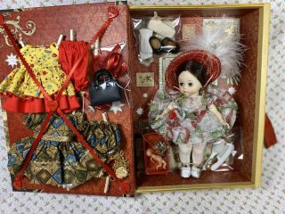 Circa 1960’s Or Early 1970’s Alexander Doll In Gift Set