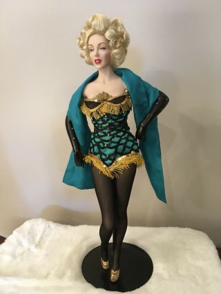 Marilyn Monroe “bus Stop” Rare Franklin Pocelain Doll