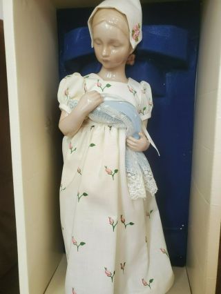 Bing &grondahl Mary The Doll 13.  5 " And Wood Stand.