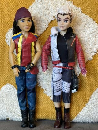 Disney Descendants Decendant Carlos And Jay Doll Isle Of The Lost Hasbro Figure