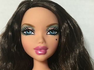 2007 Barbie My Scene Street Sweet Delancey Doll Dark Brunette Hair Rare 3