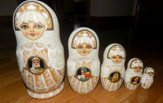 Vintage Euc Russian Sergiyev Posad Nesting Doll Matryoshka 5 Pc Handpainted Gift