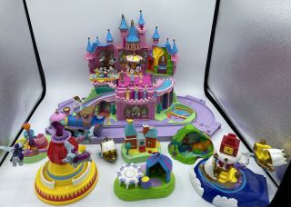 Disney Magic Kingdom Polly Pocket Playset By Mattel - Retired - 2000