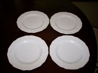 Set Of 4 Indiana Colony 8 " Harvest Grape Milk Glass Dinner Luncheon Plates
