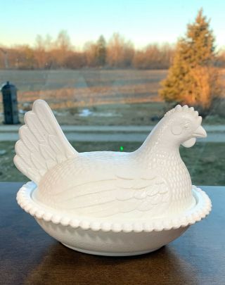 Vintage 8 " White Milk Glass Hen On Nest Chicken Covered Candy Dish