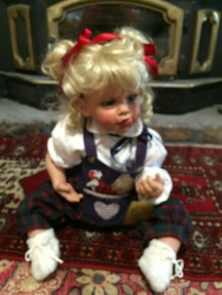 Fayzah Spanos Lickety Honey Bear Vinyl Doll Limited Edition Le Toddler
