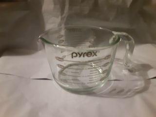 Vintage Pyrex Glass 4 Cup/1 Quart/1 Liter Measuring Cup Open Handle Gray Letters