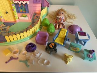 Vintage Lucy Locket Dream Cottage 1994 Bluebird Polly Pocket house playset doll 2
