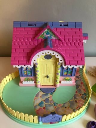 Vintage Lucy Locket Dream Cottage 1994 Bluebird Polly Pocket house playset doll 3