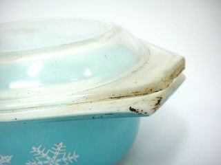 Vintage Pyrex Turquoise Snowflake 1.  5 Quart Casserole Dish w Lid 043 3