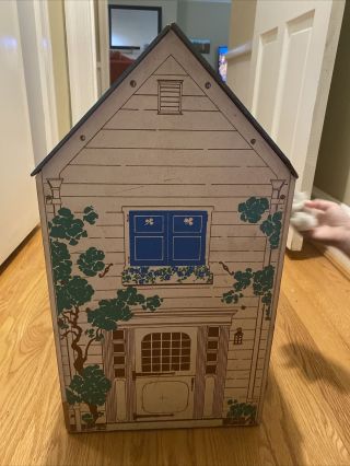 vintage Dollhouse With Furniture And Dolls 2