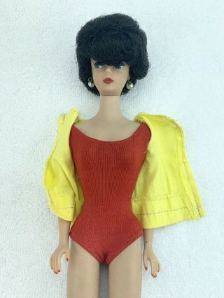 1962 Mattel Barbie Brunette Bubblecut Doll With Box And Outfit 3