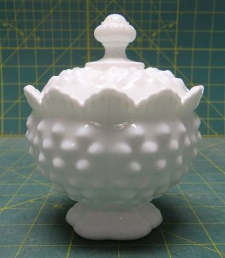 Vintage Fenton Hobnail Scalloped White Milk Glass Lidded Sugar Bowl 4.  75 " Tall