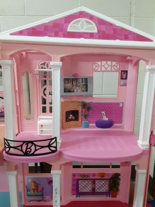 Mattel Barbie 3 Story Pink Furnished Doll Town house Dreamhouse Townhouse Malibu 3