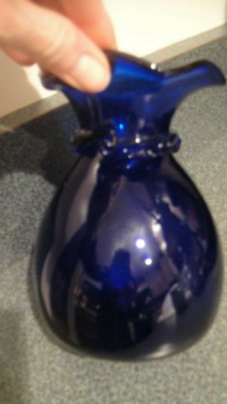 JW SHELTON Blown Glass COBALT BLUE Vase – Artist Signed - Ruffled Edge Art Glass 3