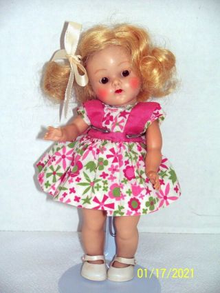 Vintage Strung Sidepart Pl Ginny W/ Tiny Miss Outfit (pink Version)
