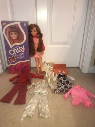 Vintage Ideal 1969 Crissy Doll Swirla Curler Box,  Letter,  5 Outfits