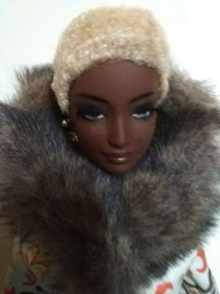 Mattel 1991 African American doll with short blonde hair,  Barbie ? Rare 3