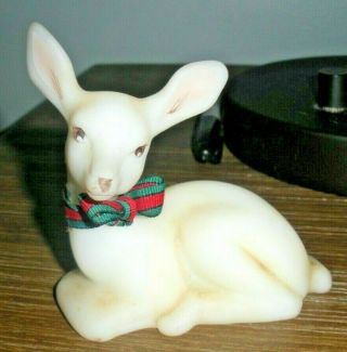 Vintage Fenton 3.  5” White Milk Glass Christmas Deer Red/green Collar Figurine