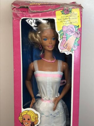 18” Vintage Mattel Barbie Doll Supersize Hair 1978 2844 White Dress Nrfb B